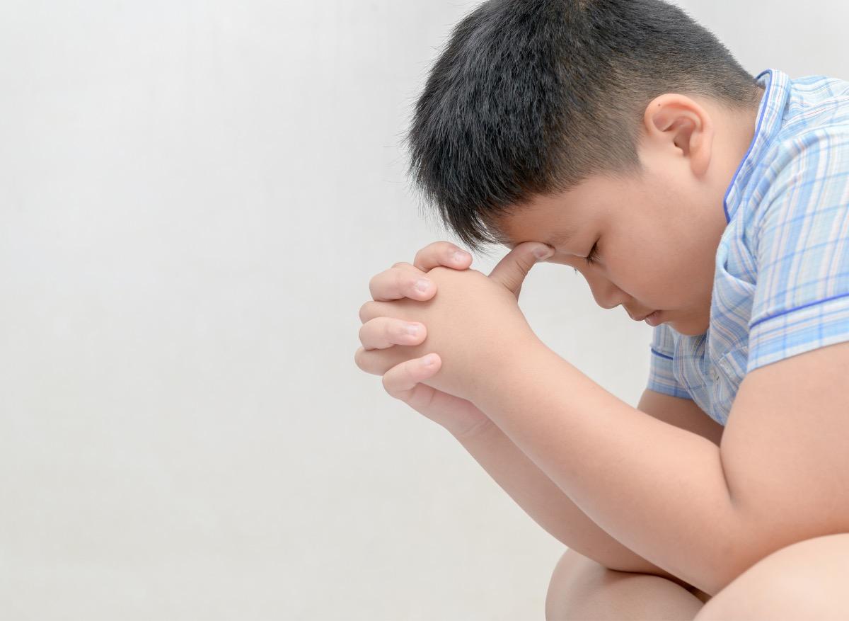 Troubles émotionnels : les enfants obèses à 7 ans sont plus touchés à l’adolescence 