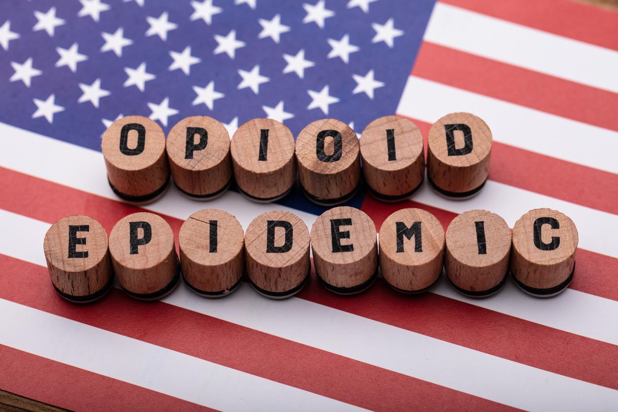 Crise des opioïdes aux Etats-Unis : une amende record de 572 millions de dollars pour Johnson & Johnson  