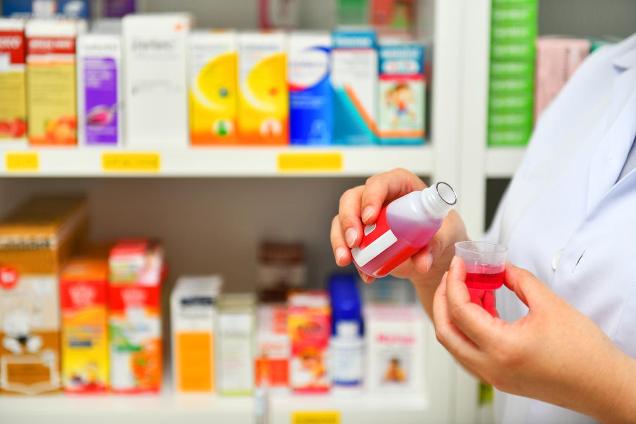 Mal de gorge : l’ANSM met en garde sur les risques d’allergie de certains médicaments en vente libre