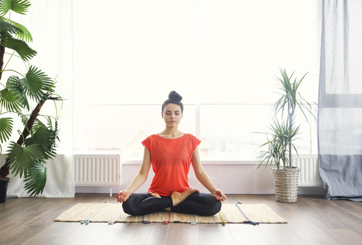 Soulager sa dépression grâce au yoga : testez la méditation sur la joie