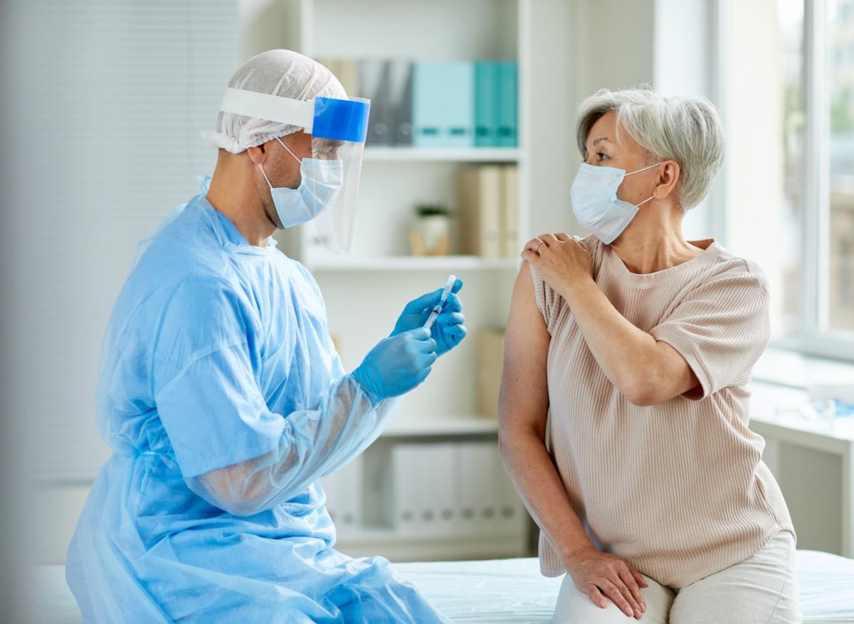 Covid-19 : le vaccin contre la grippe a-t-il un effet protecteur ?