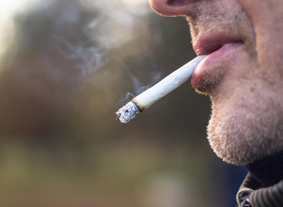 Covid-19 : le tabagisme augmente le risque de développer une forme sévère 