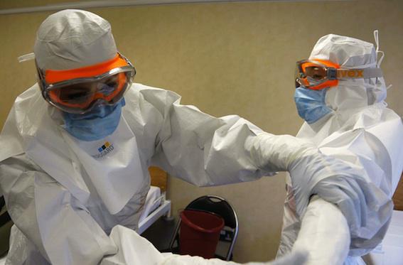 Ebola : le virus détecté dans l'oeil d'un ancien malade 
