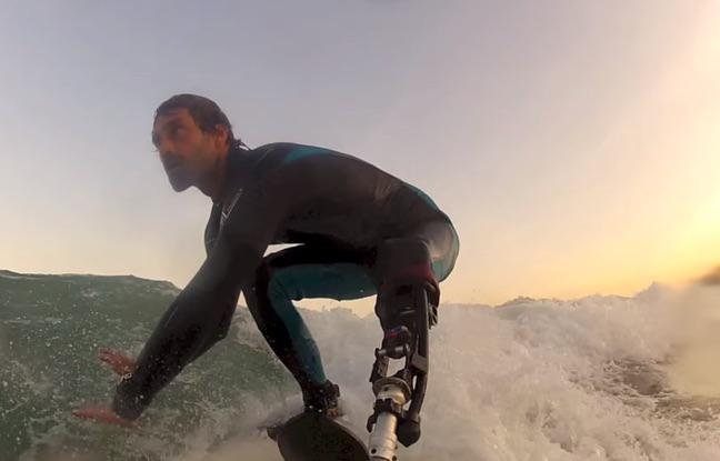 Un surfeur amputé conçoit une prothèse pour sportifs