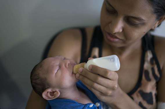 Zika : le lien mère-enfant établi durant la grossesse