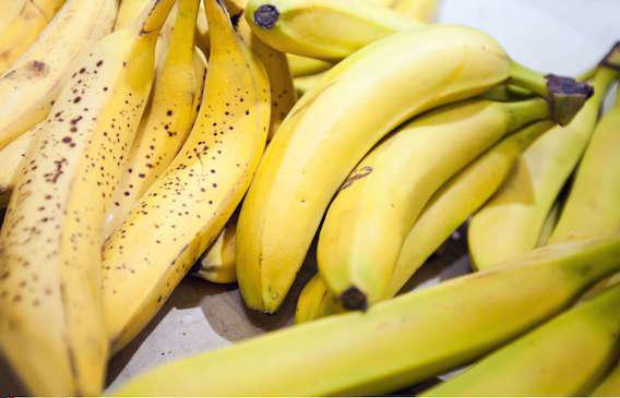 Mélanome : un nouvel outil diagnostic développé grâce à des bananes