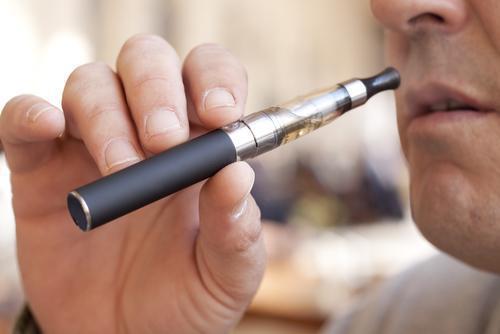 E-cigarette : un vapoteur américain brûlé au troisième degré