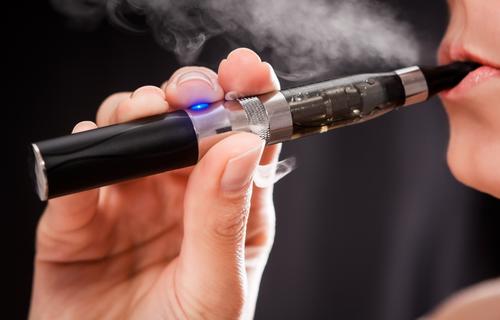 E-cigarette : le vapotage autorisé dans les bars et les restaurants