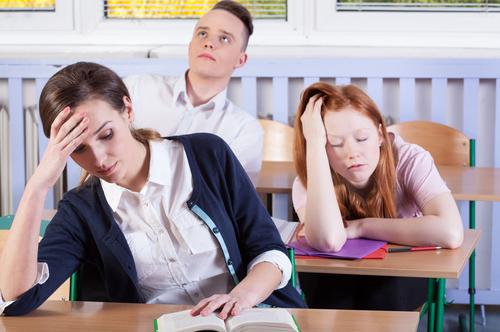 Adolescents : le manque de sommeil altère le cerveau