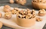 Comment les noix transforment le microbiote en bouclier anticancer