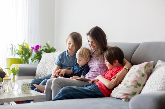 Avoir plusieurs enfants protège-t-il les femmes d'un AVC ?