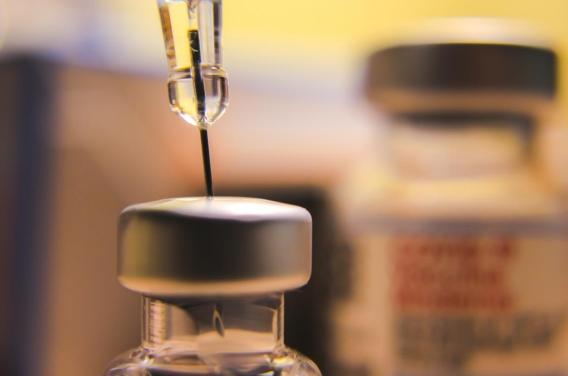 Mélanome : le premier vaccin à ARNm personnalisé testé