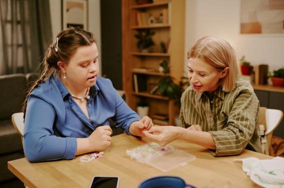 Troubles du développement : la double peine du risque de dépression 