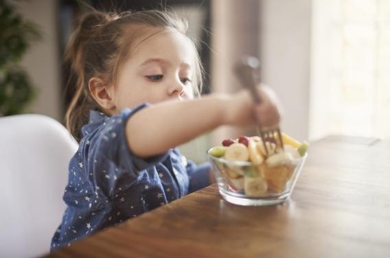 Enfants en colère : donnez-leur une pomme !