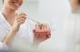 Implants dentaires : des microparticules de titane dans votre bouche ? 