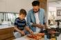 5 bonnes raisons de cuisiner avec votre enfant selon une pédiatre