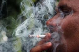 Cancer du poumon : fumer au saut du lit augmente le risque