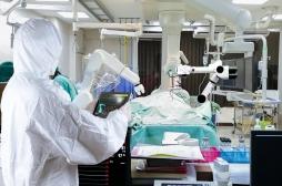 Cancer : première destruction de métastases au foie guidée par robot