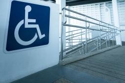 Emmanuel Macron veut faire des personnes handicapées “des citoyens à part entière”