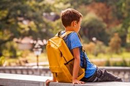 Pourquoi les enfants autistes doivent être soutenus pour faire face aux difficultés en milieu scolaire