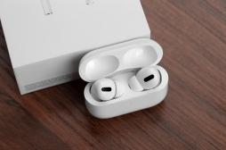 Pertes auditives : des AirPods peuvent se transformer en appareil auditif