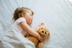 Les enfants se souviennent mieux lorsqu’ils dorment après avoir appris
