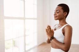 Yoga kundalini : cette activité douce peut aider les femmes à risque d'Alzheimer