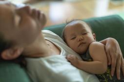 Sommeil : les interruptions constantes exposent les jeunes mamans à des problèmes de santé