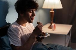 Pourquoi manger tard le soir peut saboter votre microbiote