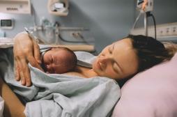 Elle accouche d’un bébé de 6 kg : comment un fœtus peut‑il devenir aussi gros avant la naissance ?