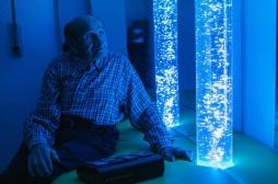 Alzheimer : la luminothérapie, un nouvel espoir pour traiter la maladie ? 