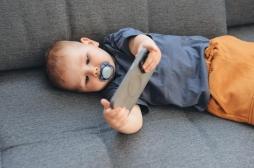 Ce que les écrans font au cerveau des bébés sur le long terme
