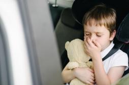 Un pansement sur le nombril contre le mal des transports : vrai ou faux ?