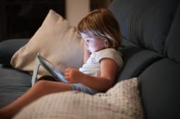 Les enfants exposés aux écrans : est-ce réellement un problème ?