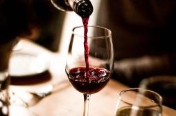 Un composé présent dans le vin rouge pourrait aider à soigner la dépression et l’anxiété