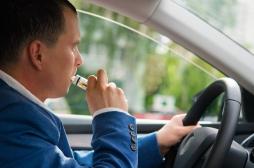 Vapotage en voiture : comment le Royaume-Uni veut en protéger les enfants