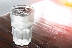 Fibrillation atriale : boire de l’eau très froide lui déclenche un trouble cardiaque