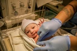 Aux Etats-Unis, des médecins corrigent la malformation d'un foetus de 5 mois