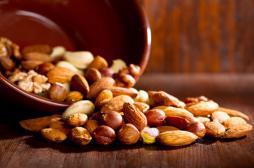 Manger des noix pour conserver ses capacités physiques