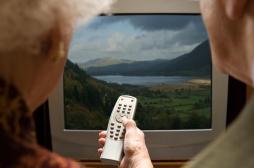 Regarder la télévision augmente le risque de démence chez les plus de 60 ans