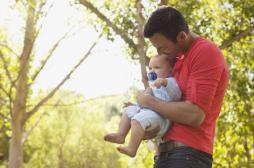 Congé de paternité : sept pères sur dix y ont recours