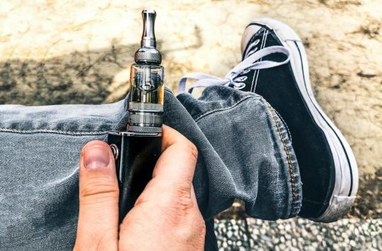 Cigarette électronique : 3 lycéens intoxiqués après avoir inhalé une drogue de synthèse 