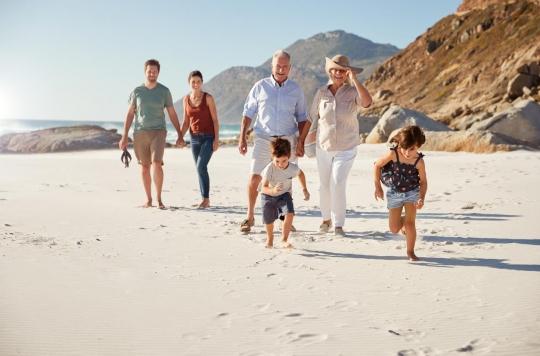 Vacances en famille : “Pour les parents, c'est le moment de faire un pas vers leurs enfants”