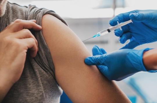 Covid-19 : l’Académie de médecine veut rendre le vaccin obligatoire