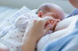 Allaitement ou biberon : la façon de nourrir son bébé pourrait influencer sa latéralité