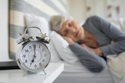 Dormir moins de 6 heures ou plus de 9 heures augmente le risque de crise cardiaque