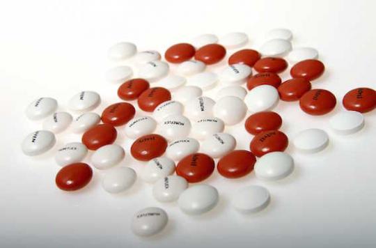 Ibuprofène : les laboratoires doivent mettre à jour les notices