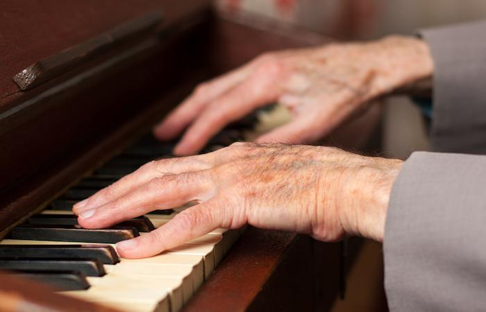 Alzheimer : la musique a des effets bénéfiques sur l’humeur