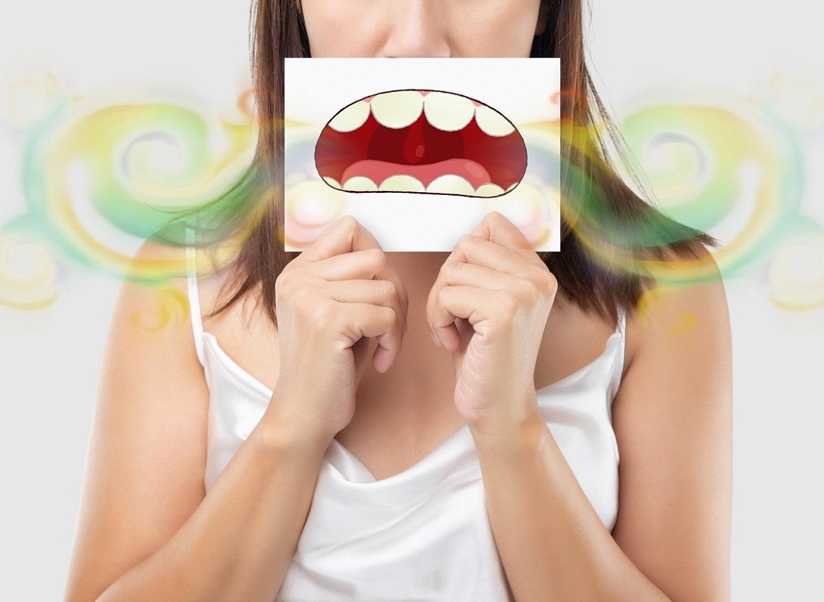 Mauvaise haleine : il faut améliorer l’hygiène bucco-dentaire